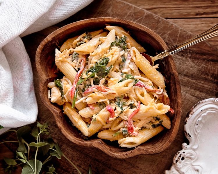 Creamy coleslaw with vinegar dressing